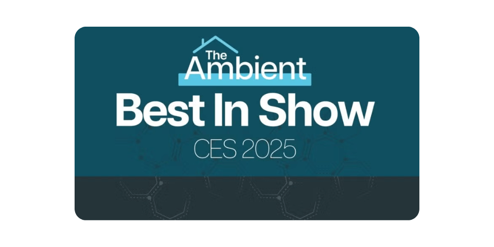Auszeichnungsgrafik ‚Best In Show – CES 2025‘ von The Ambient auf dunkelblauem Hintergrund